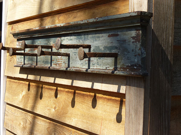 railroad-spike-coat-rack